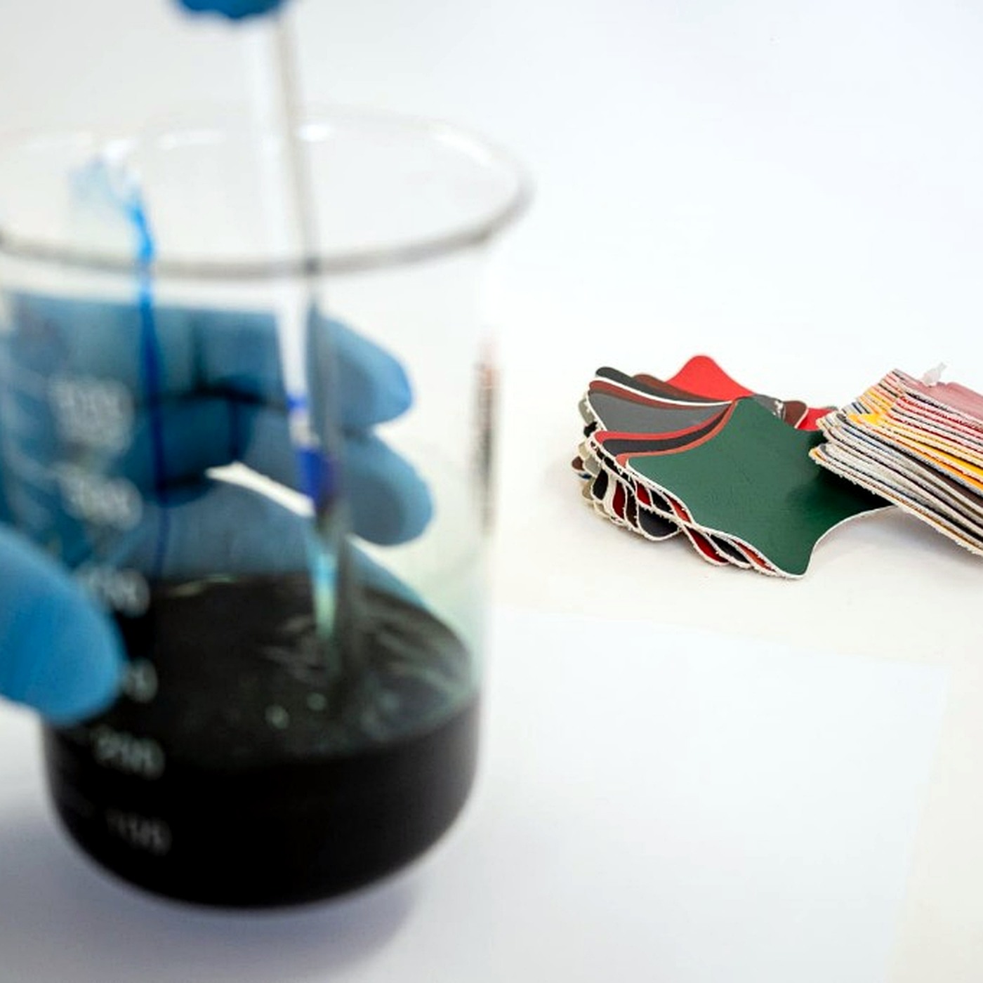Laboratório NewQuim — desenvolvimento de cores e amostras
