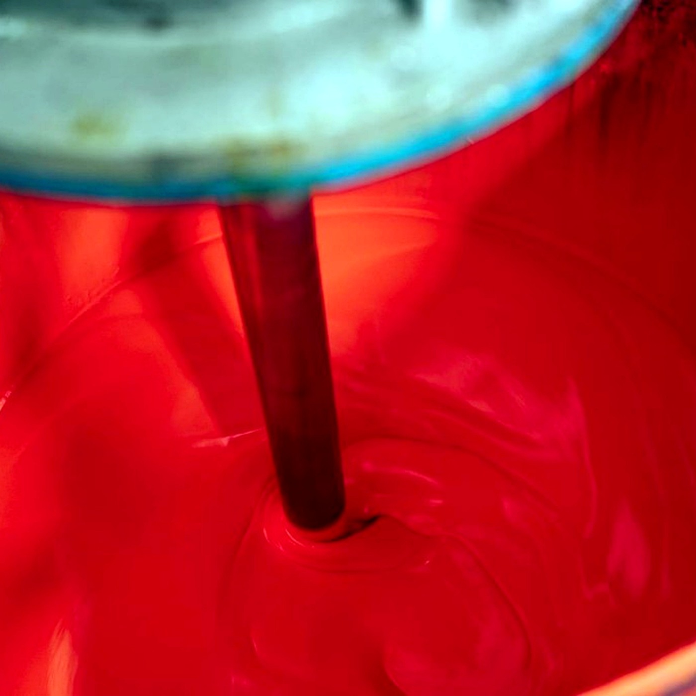 Produção NewQuim — mistura de tinta/corante na fábrica