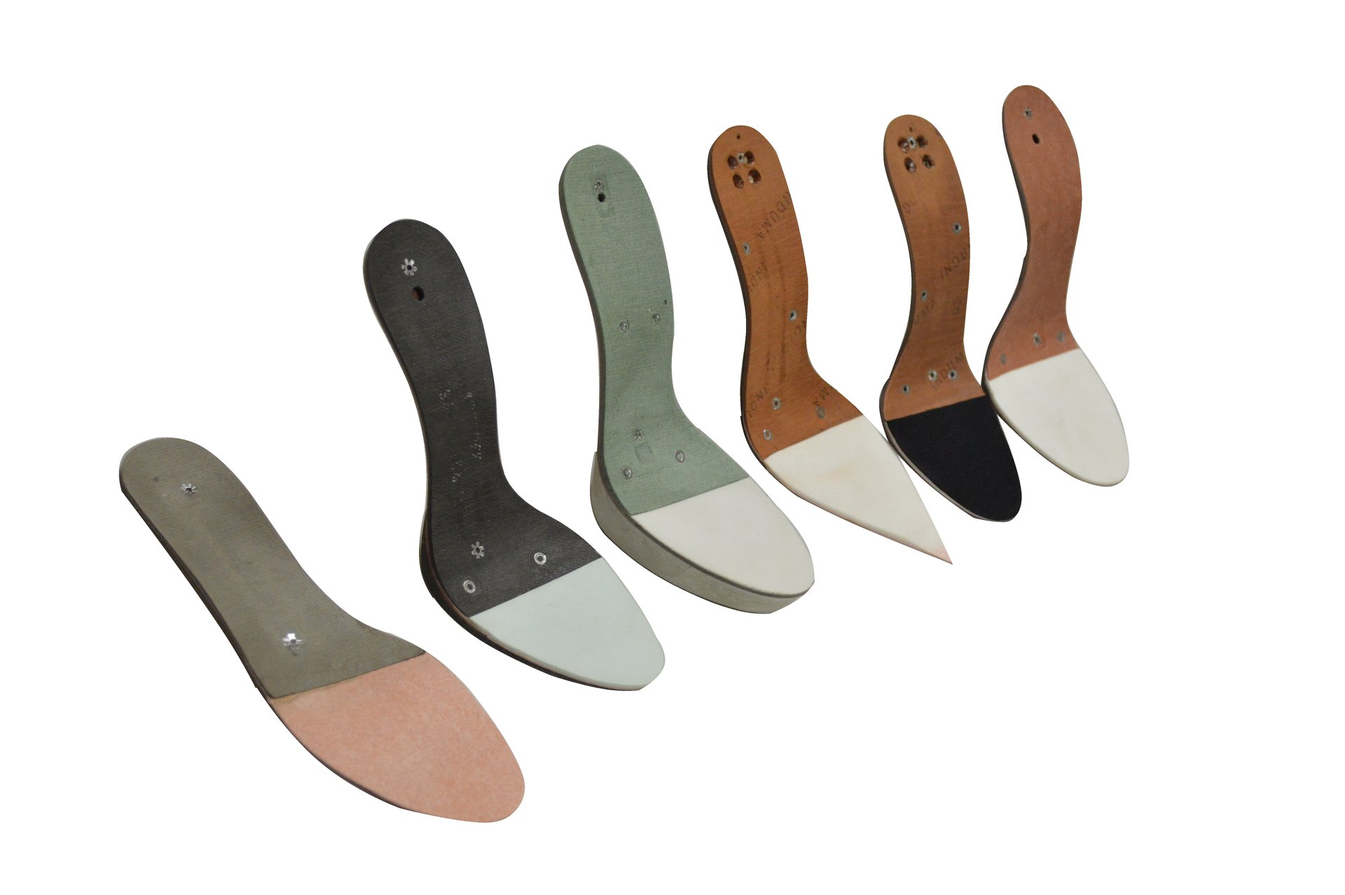 Linha de palmilhas Brocker — modelos para salto alto em diferentes materiais e acabamentos